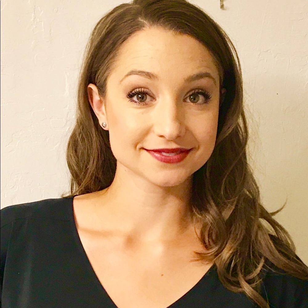 Meet your Posher, Liz